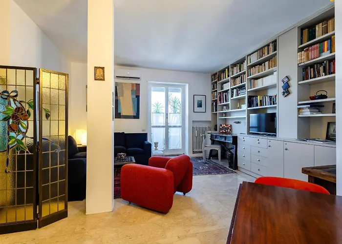 Edda Lovely Penthouse In Trastevere With View Řím